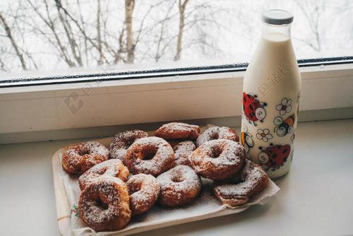 瓶子 早餐 乳制品 产品 美味的 甜甜圈 食物 玻璃 自制 牛奶 糖 糖果